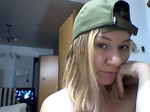 AllisonLove2 online show from June 1, 1:39 am