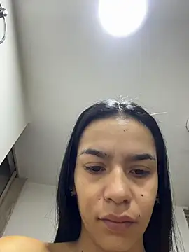 Melissa Rendon online show from July 5, 10:11 am
