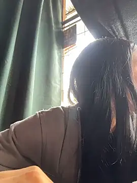 Melissa Rendon online show from June 6, 4:01 pm
