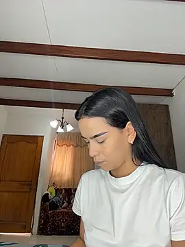 Melissa Rendon online show from June 2, 3:56 pm