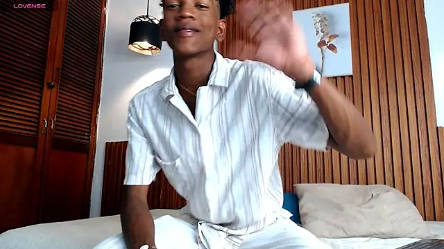 Afrowayuu online show from May 18, 5:51 pm