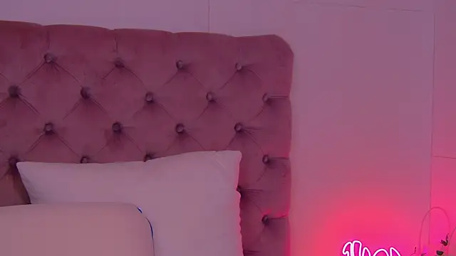 DorissHilton online show from June 25, 9:53 pm