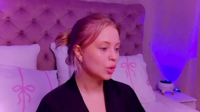 DorissHilton online show from May 25, 6:06 pm