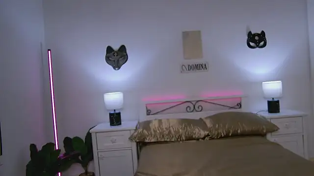 LiliKittenn online show from May 26, 3:37 am