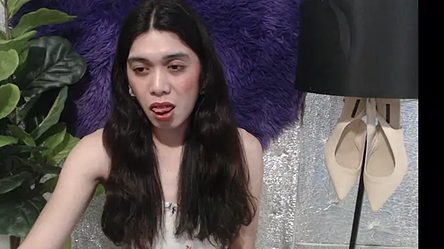 RoseAmarie online show from May 20, 5:54 pm