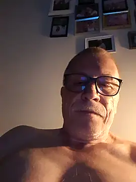 Snapshot of NextAct92 chatting on July 15, 9:11 pm NextAct92 online show from July 15, 9:11 pm