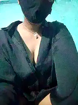 Snapshot of Cute-Ishita chatting on June 25, 4:45 pm Cute-Ishita online show from June 25, 4:45 pm
