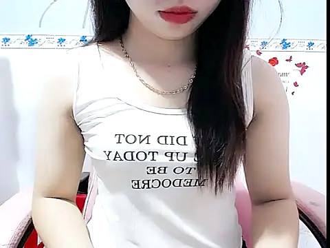 Emilysexy cut online show from June 25, 5:12 am