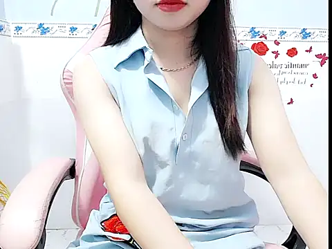 Emilysexy cut online show from June 28, 4:30 am