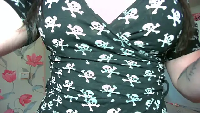 DarkxFoxy online show from May 18, 3:28 pm
