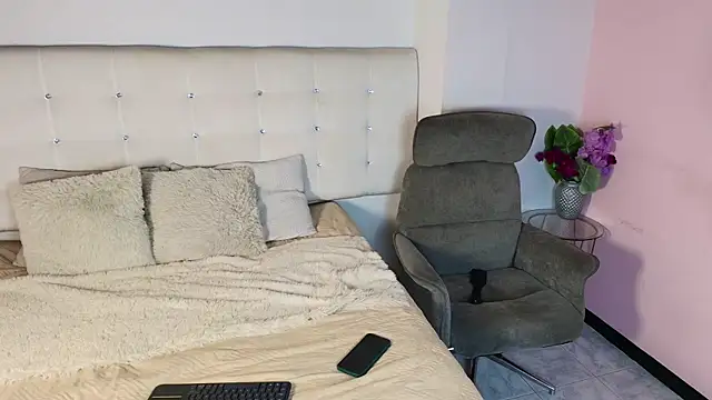 emilly duque online show from June 27, 3:12 am