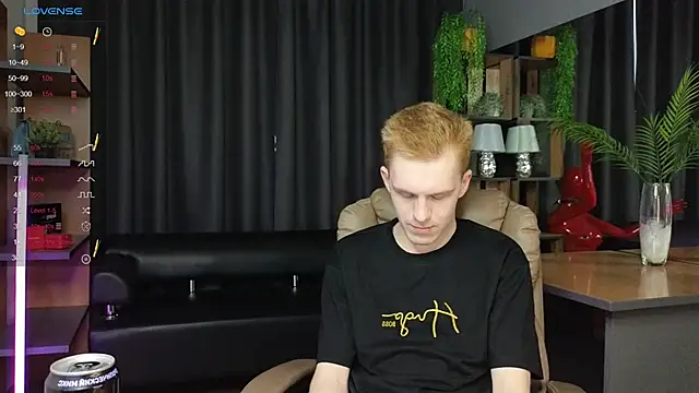 Tommy CrashXXX online show from May 9, 12:08 pm