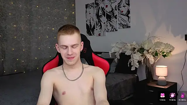 Tommy CrashXXX online show from May 11, 1:01 pm