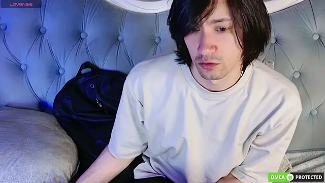 Snapshot of CalvinChapman chatting on May 25, 6:39 pm CalvinChapman online show from May 25, 6:39 pm