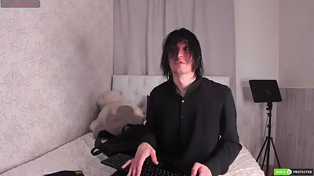 Snapshot of CalvinChapman chatting on July 3, 3:13 am CalvinChapman online show from July 3, 3:13 am