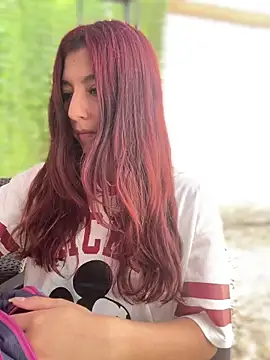EveRave Pink online show from June 17, 2:27 pm