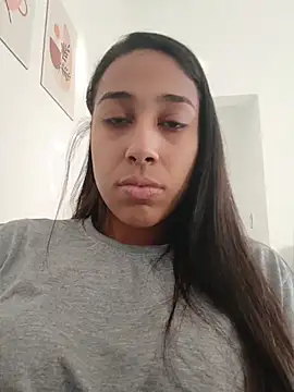 modelisa01 online show from June 1, 7:24 pm