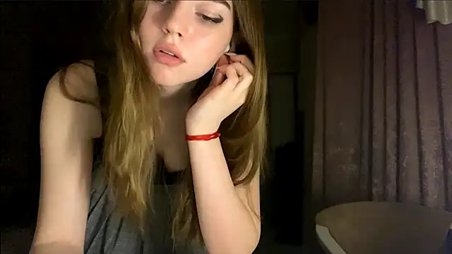 MollyAdersons online show from May 15, 6:28 pm