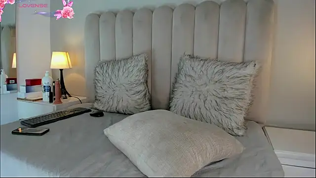 Snapshot of susan_beck chatting on July 8, 6:41 pm susan beck online show from July 8, 6:41 pm