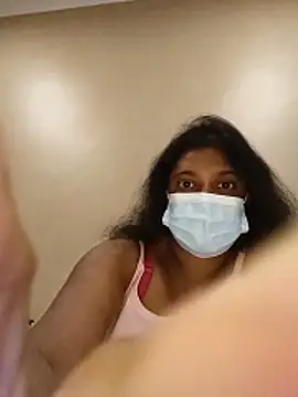 Xbees CT online show from June 15, 4:28 pm