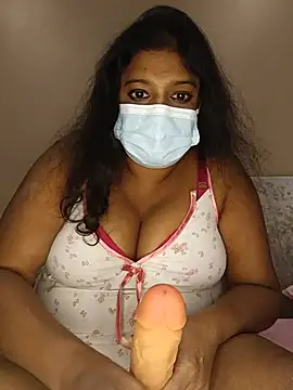 Xbees CT online show from June 17, 4:50 pm