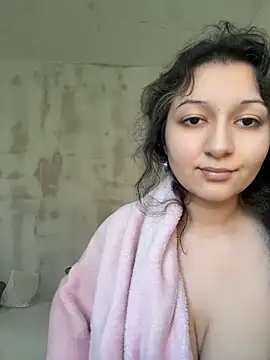 Lulu Lu online show from June 24, 2:04 pm