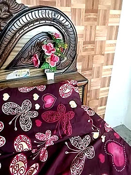 Reshma Hot76 online show from June 7, 5:23 am