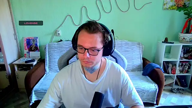 MeLanXolik online show from June 11, 9:39 am