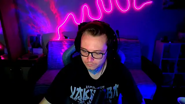 MeLanXolik online show from June 6, 7:41 pm
