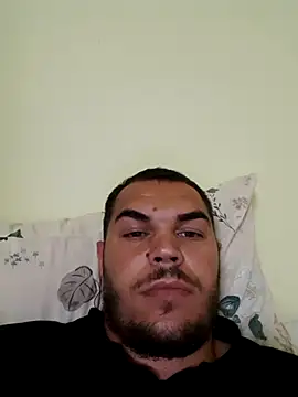 Snapshot of Alexszader334 chatting on July 15, 7:21 pm Alexszader334 online show from July 15, 7:21 pm
