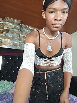 Snapshot of Liss_Love1 chatting on June 13, 9:13 pm Liss Love1 online show from June 13, 9:13 pm