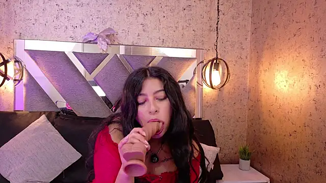 ariana foxx  online show from June 8, 3:12 pm