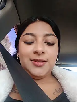 ariana foxx  online show from June 6, 2:22 pm
