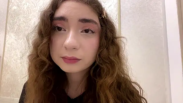 Rosie Sweety online show from May 15, 7:01 pm