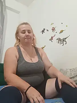 JuliaBestX online show from July 13, 11:37 pm