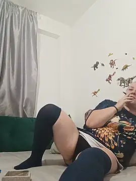 JuliaBestX online show from July 9, 8:52 pm
