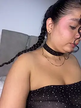 Yassy 11 online show from May 14, 7:11 pm