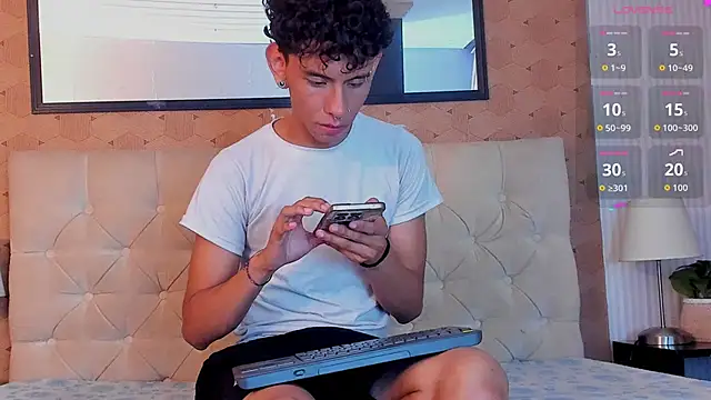 kairox  online show from May 26, 3:48 am