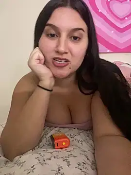 allyroseeee online show from June 4, 5:56 am