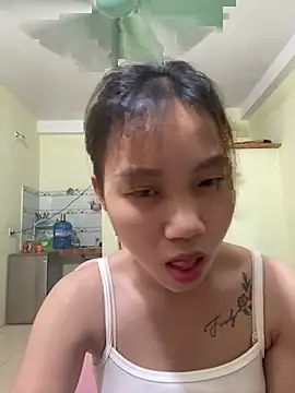 Vi sexyy online show from May 27, 9:27 am