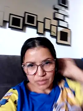 Snapshot of Casandra_inthemorning chatting on June 16, 2:39 pm Casandra inthemorning online show from June 16, 2:39 pm