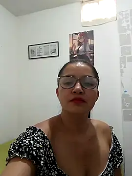 Snapshot of Casandra_inthemorning chatting on June 25, 4:23 pm Casandra inthemorning online show from June 25, 4:23 pm