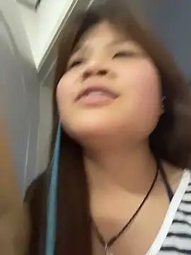 Snapshot of xiaolin2333 chatting on July 10, 11:21 am xiaolin2333 online show from July 10, 11:21 am