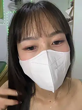 Snapshot of Lov3lily chatting on June 12, 5:00 pm Lov3lily online show from June 12, 5:00 pm