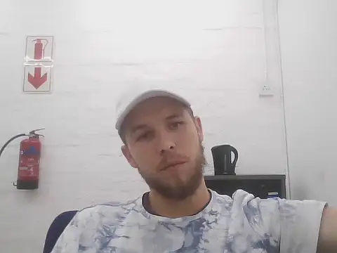 Snapshot of Bman3121 chatting on May 29, 7:58 am Bman3121 online show from May 29, 7:58 am