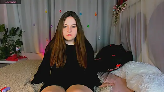 MireyaLin online show from May 21, 1:41 pm