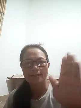 Vieekee online show from May 12, 9:54 pm
