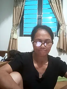 Vieekee online show from June 18, 10:26 pm
