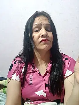 Snapshot of simmy14321 chatting on June 19, 4:35 pm simmy14321 online show from June 19, 4:35 pm