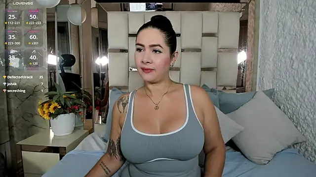 stefanyruizz online show from May 24, 1:55 pm